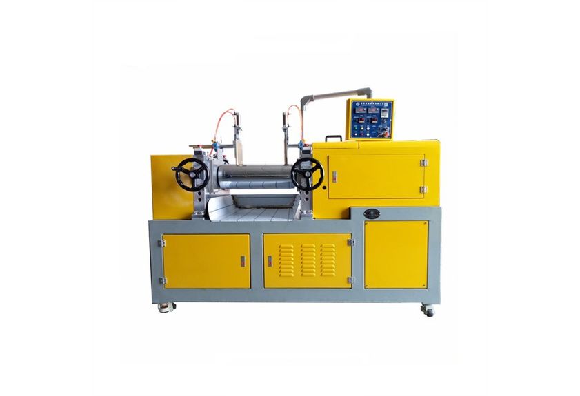 四輥開煉機：工業(yè)橡膠加工的心臟